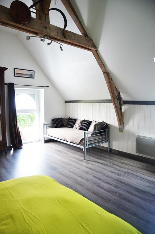 Bed and Breakfast La Petite Ferme Mazé Habitación foto